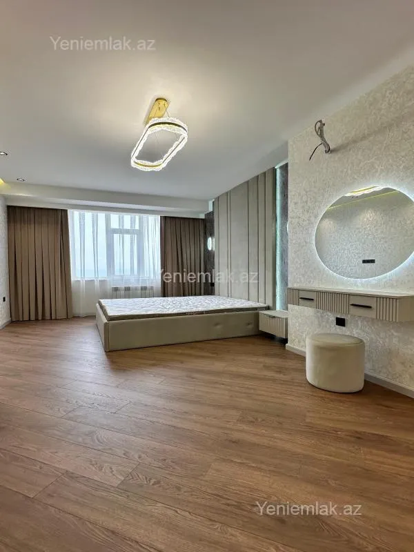 Satılır 3 otaqlı yeni tikili 80 m²