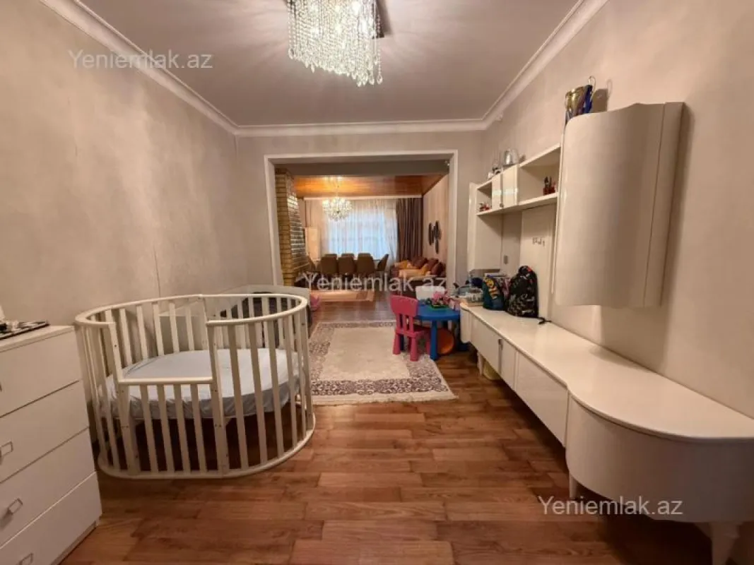 Satılır 3 otaqlı köhnə tikili 60 m²