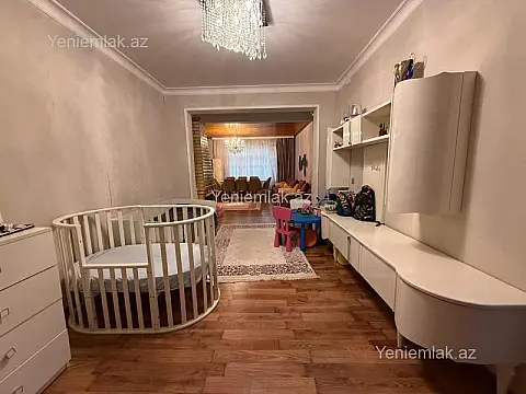 Satılır 3 otaqlı köhnə tikili 60 m²