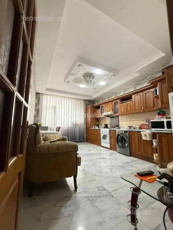 Satılır 3 otaqlı yeni tikili 127 m²
