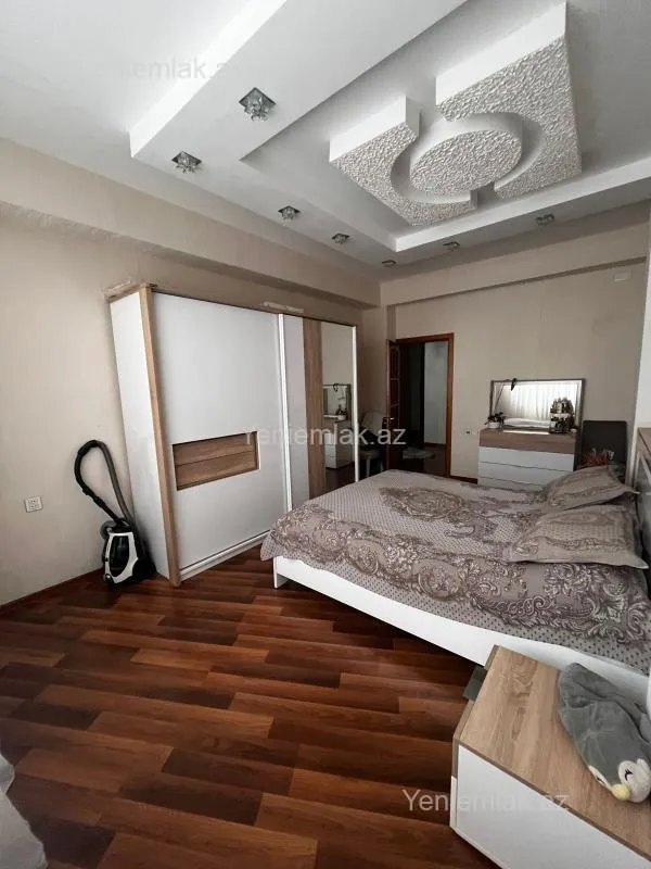 Satılır 3 otaqlı yeni tikili 127 m²