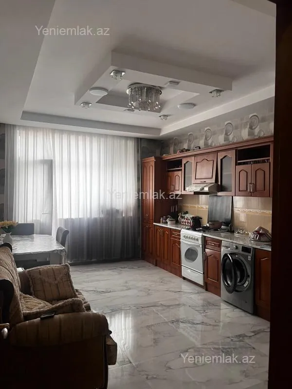 Satılır 3 otaqlı yeni tikili 127 m²