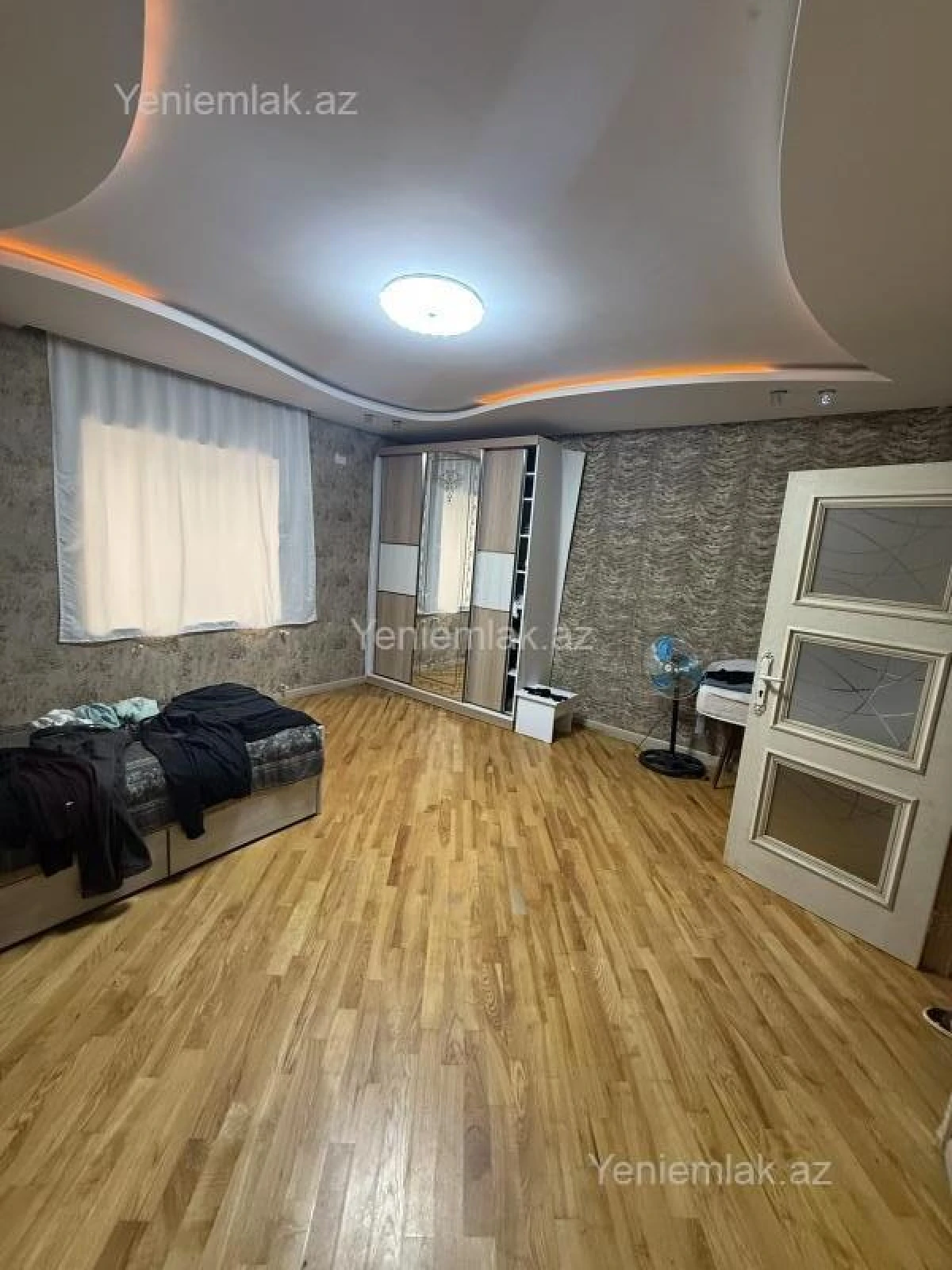 Satılır 7 otaqlı həyət evi 186 m²
