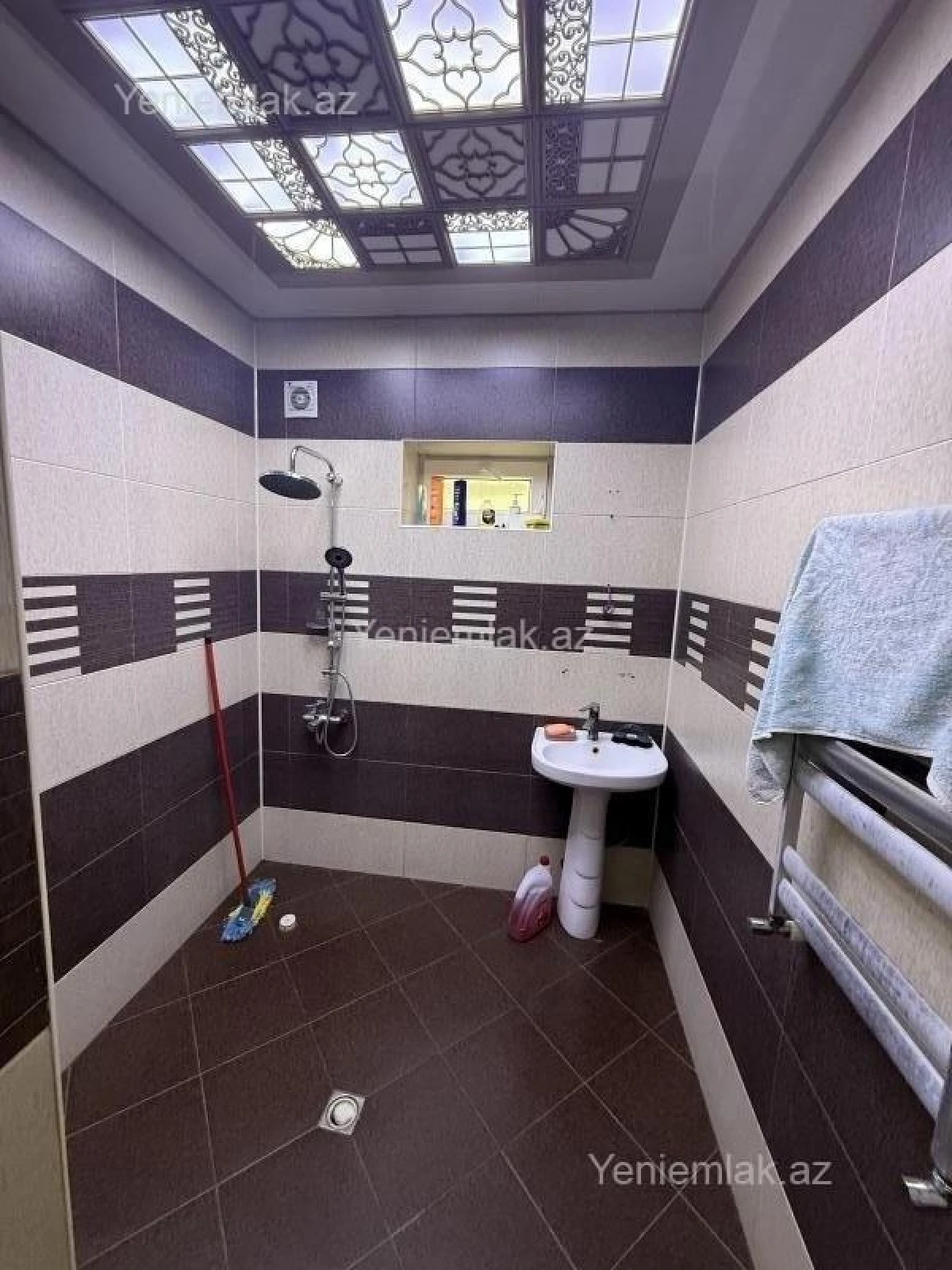 Satılır 7 otaqlı həyət evi 186 m²