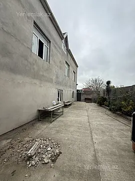 Satılır 7 otaqlı həyət evi 186 m²