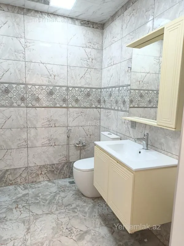 Satılır 3 otaqlı yeni tikili 80 m²