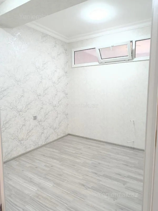 Satılır 3 otaqlı yeni tikili 80 m²