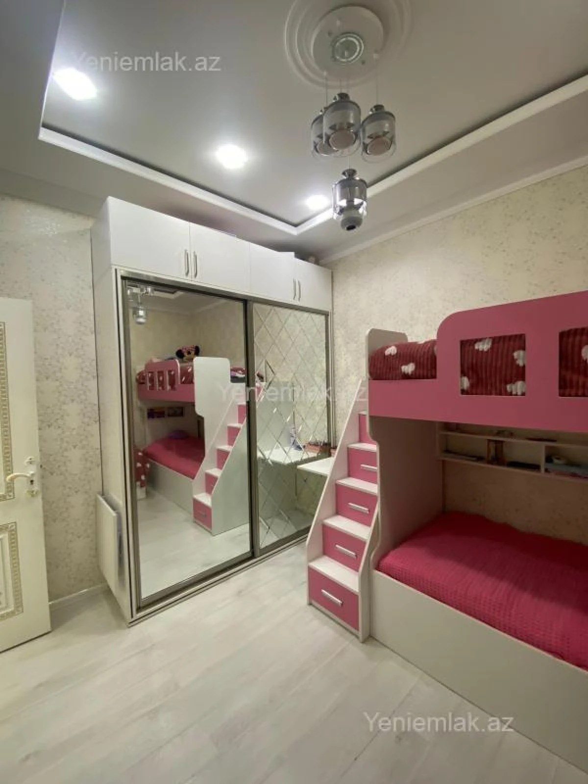 Satılır 3 otaqlı yeni tikili 88 m²