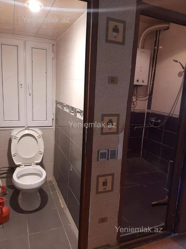 Satılır 3 otaqlı köhnə tikili 82 m²