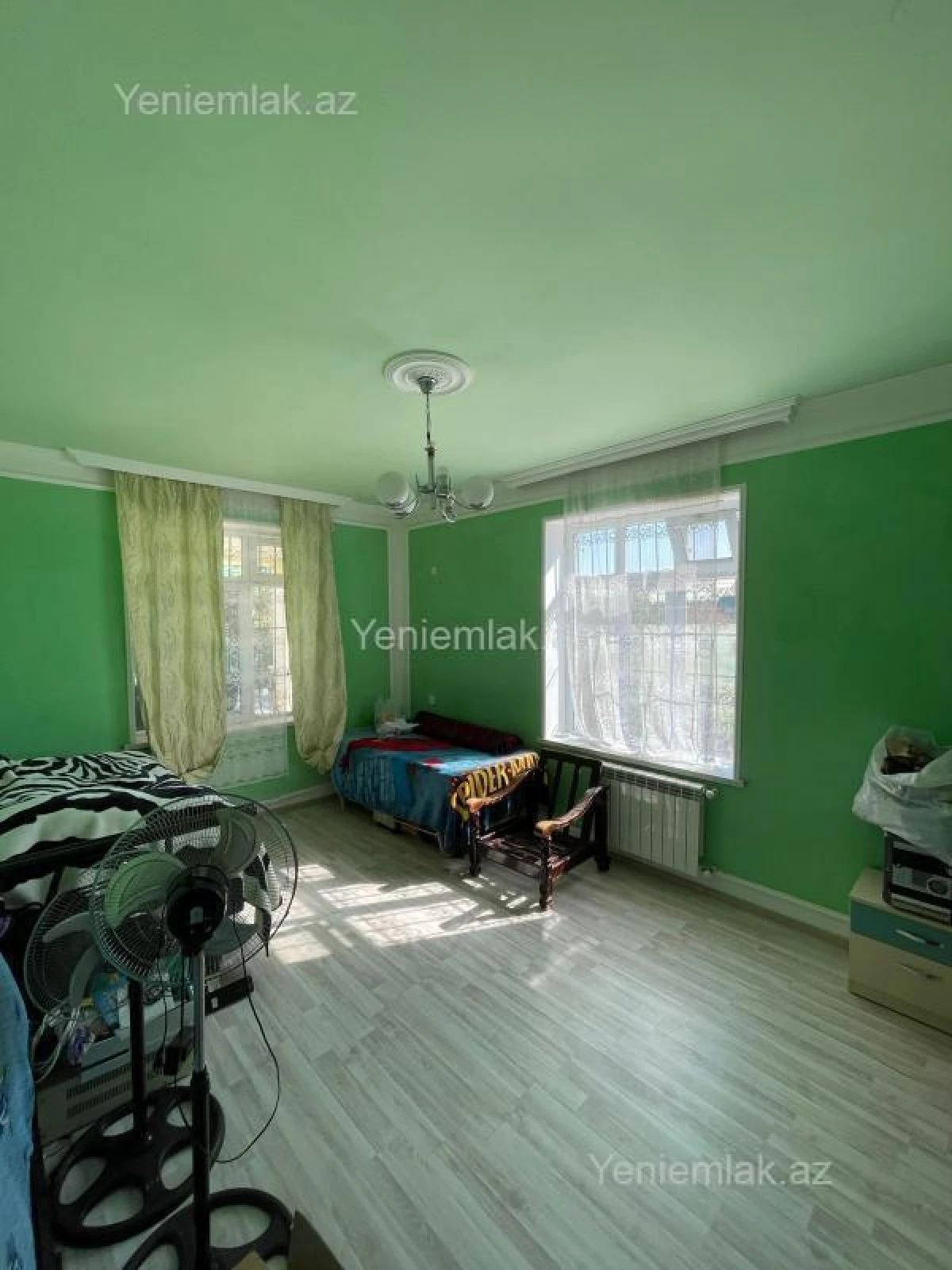 Satılır 3 otaqlı həyət evi 200 m²