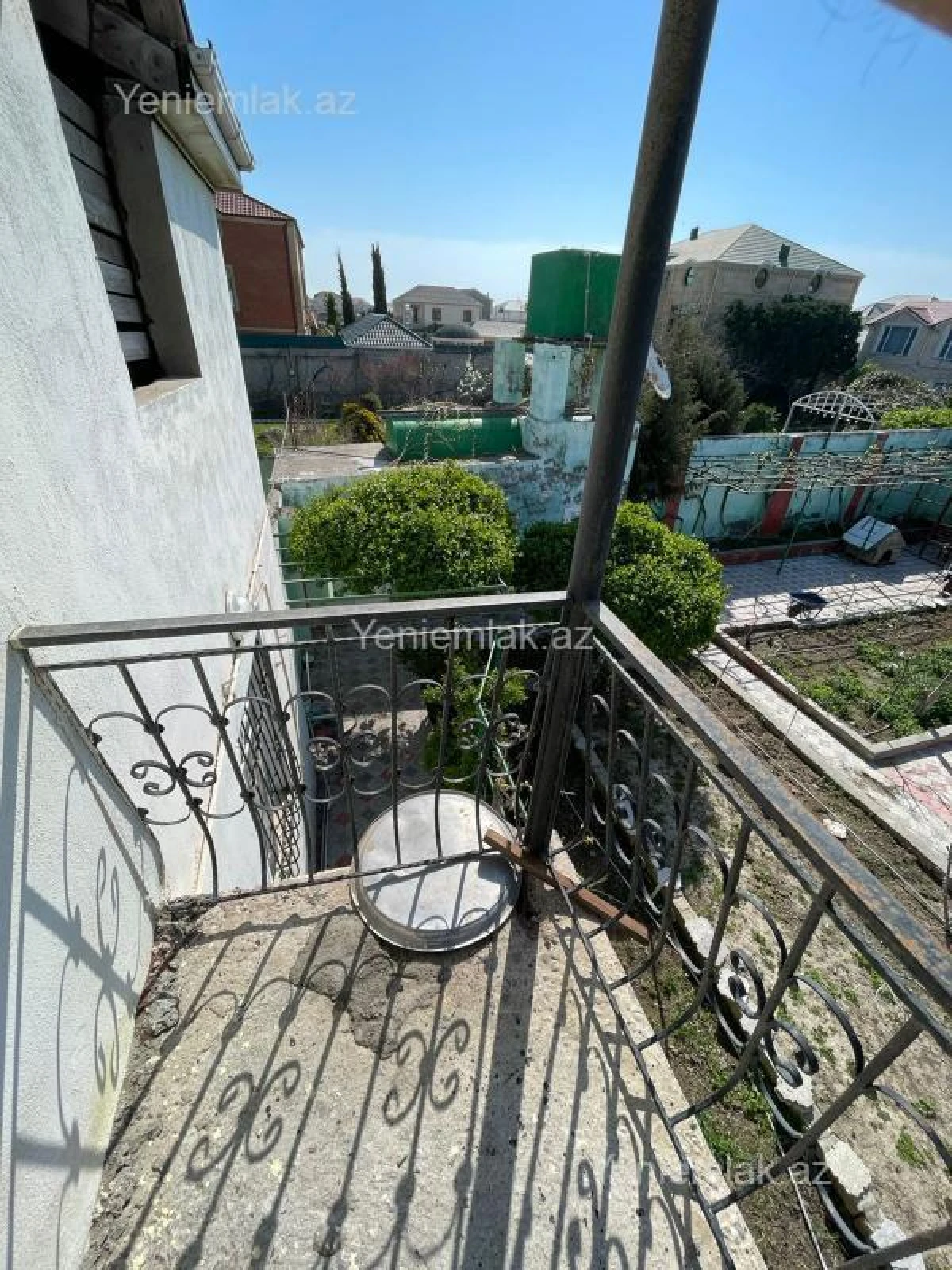 Satılır 3 otaqlı həyət evi 200 m²