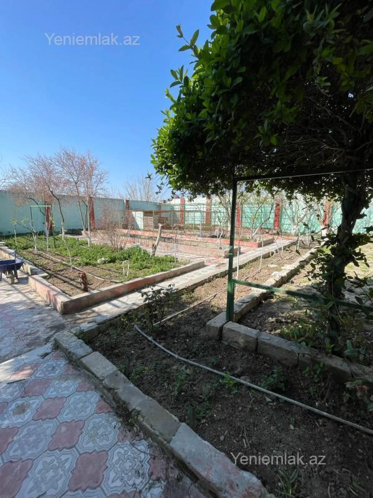 Satılır 3 otaqlı həyət evi 200 m²