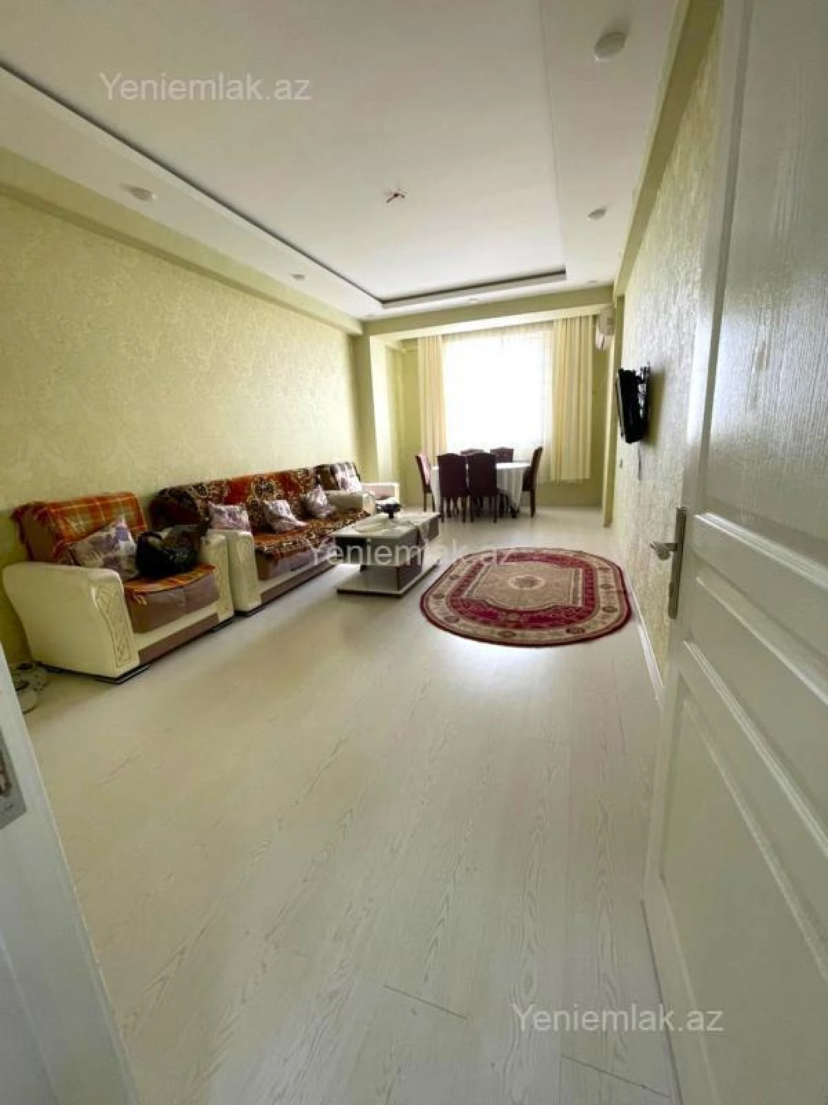 Satılır 2 otaqlı yeni tikili 75 m²