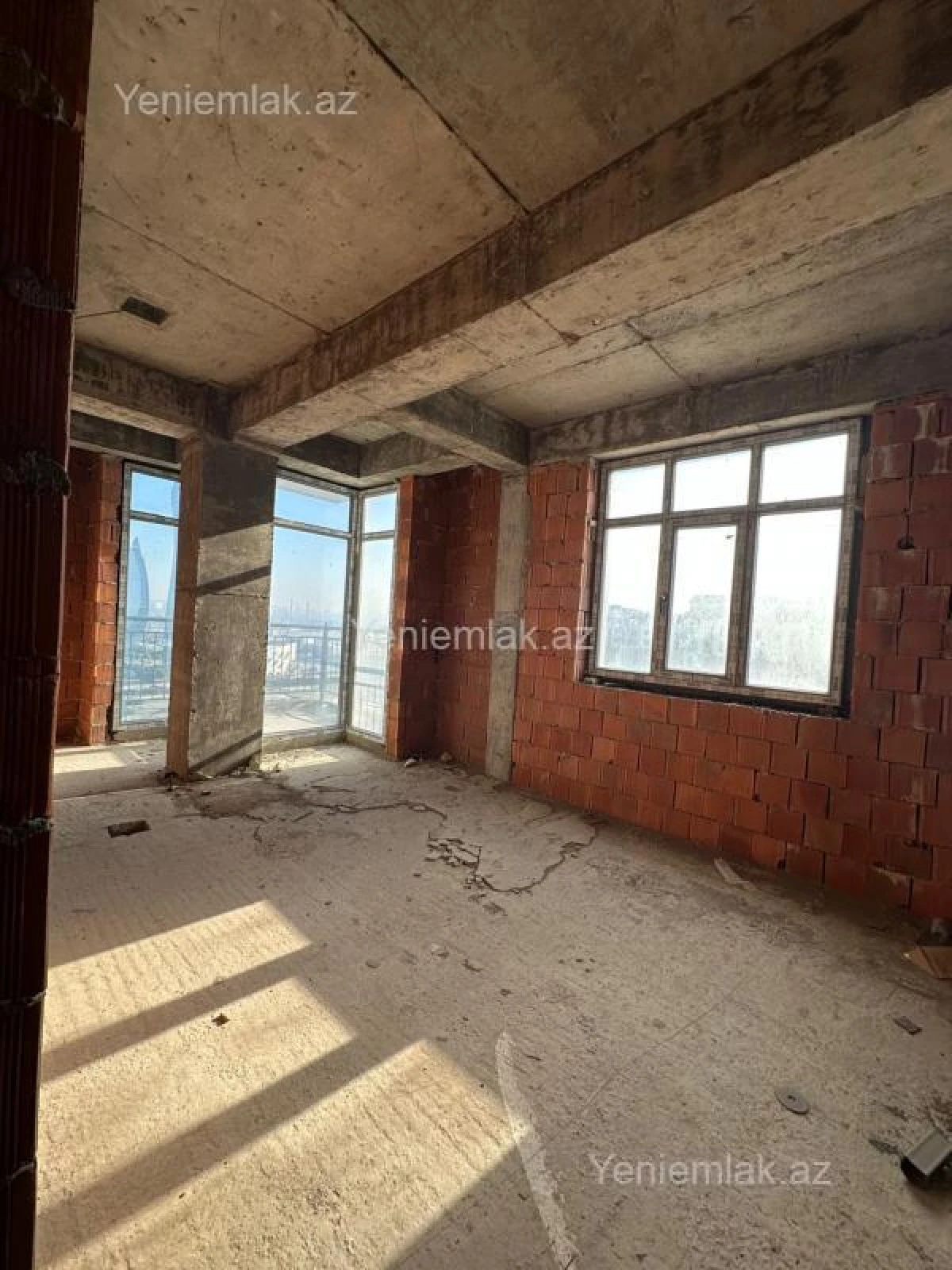 Satılır 4 otaqlı yeni tikili 181 m²