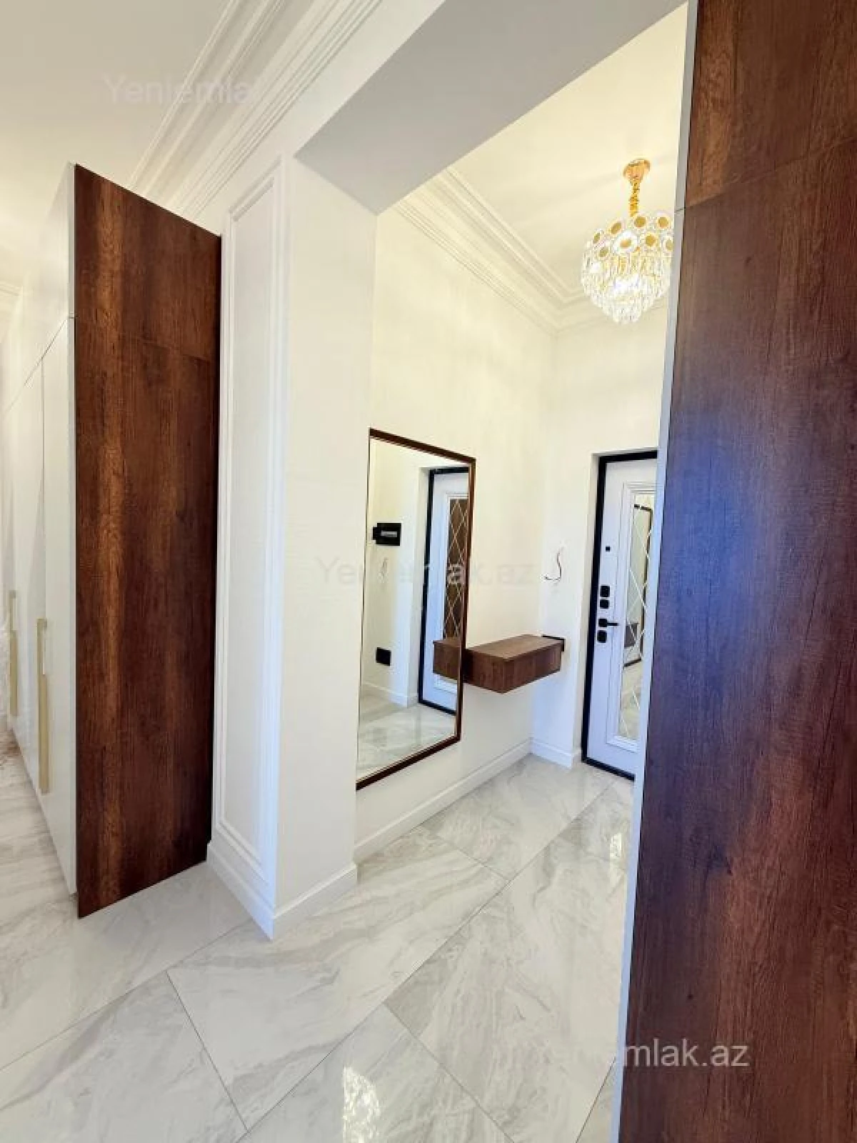 Satılır 3 otaqlı yeni tikili 100 m²