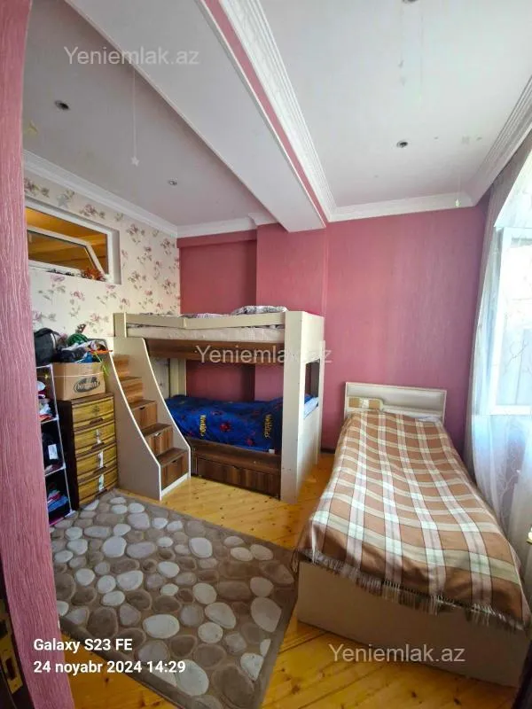 Satılır 3 otaqlı yeni tikili 100 m²