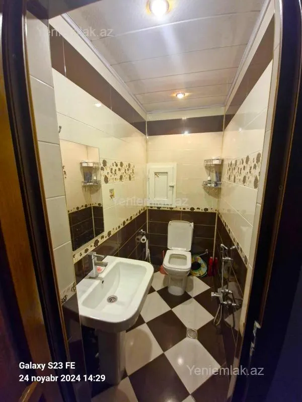 Satılır 3 otaqlı yeni tikili 100 m²