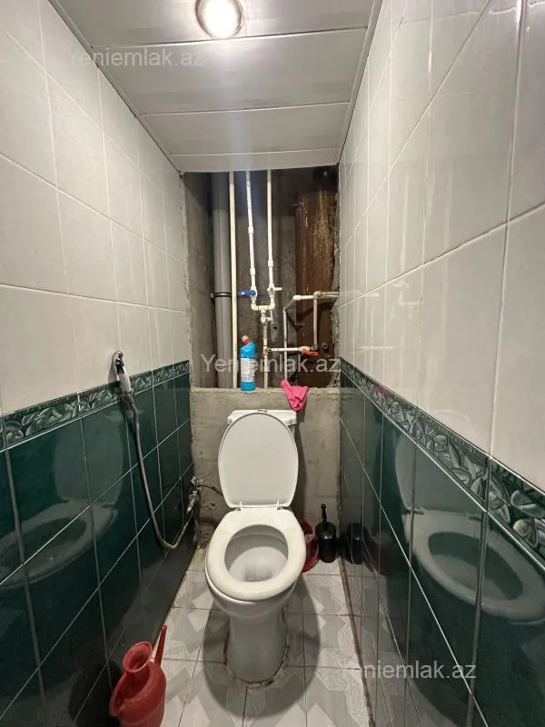 Satılır 5 otaqlı köhnə tikili 120 m²
