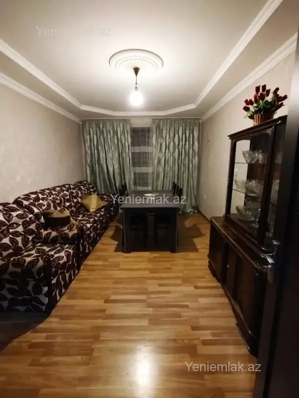 Satılır 2 otaqlı köhnə tikili 55 m²