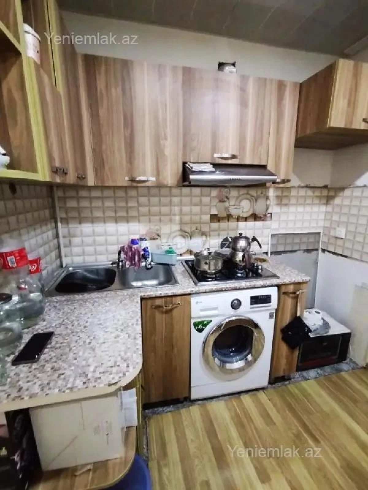 Satılır 2 otaqlı köhnə tikili 55 m²