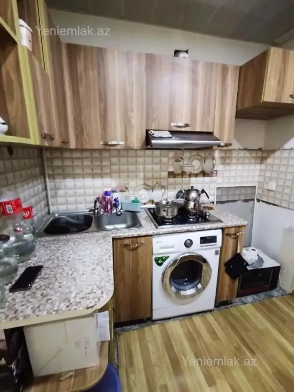 Satılır 2 otaqlı köhnə tikili 55 m²