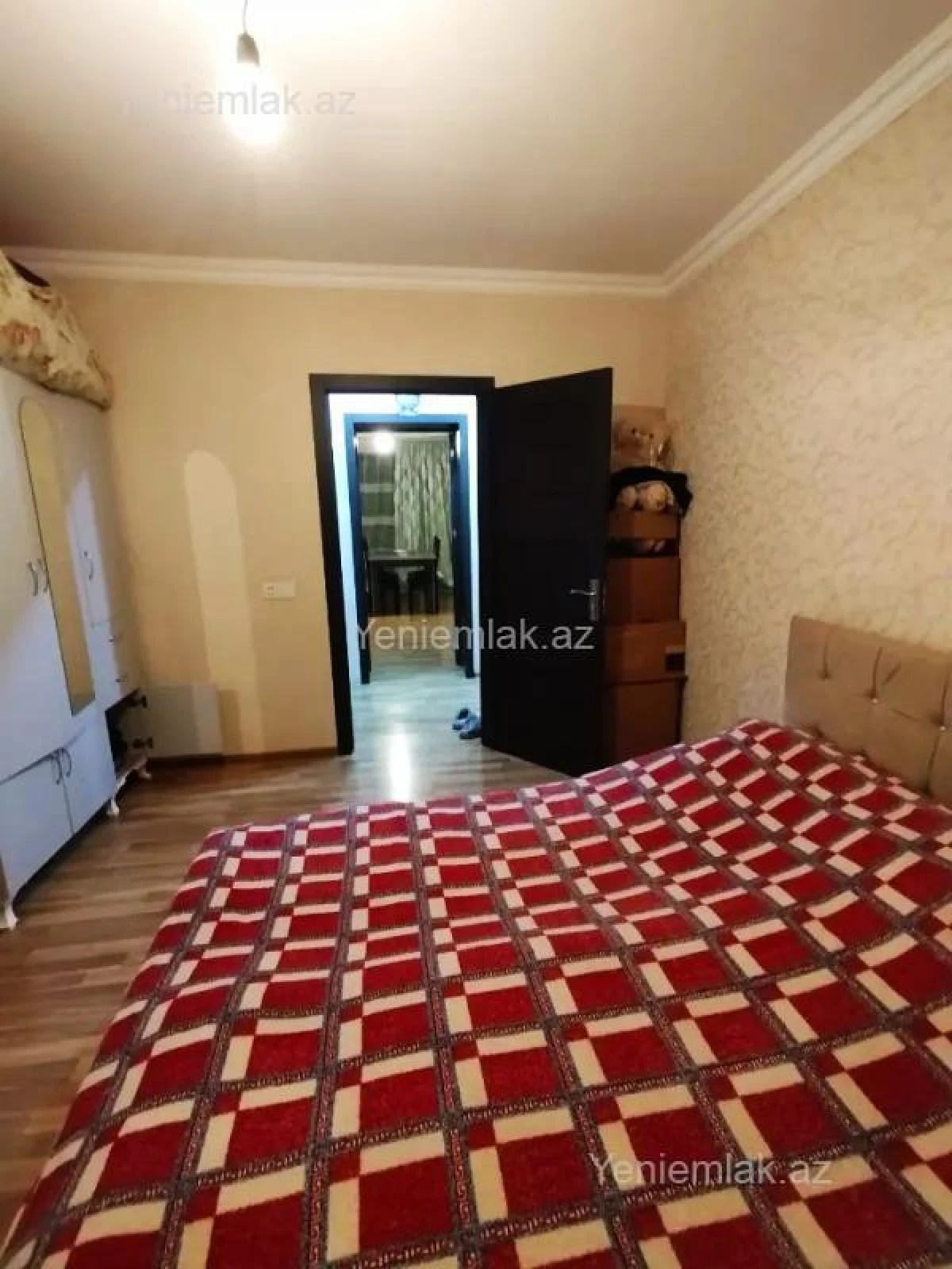 Satılır 2 otaqlı köhnə tikili 55 m²