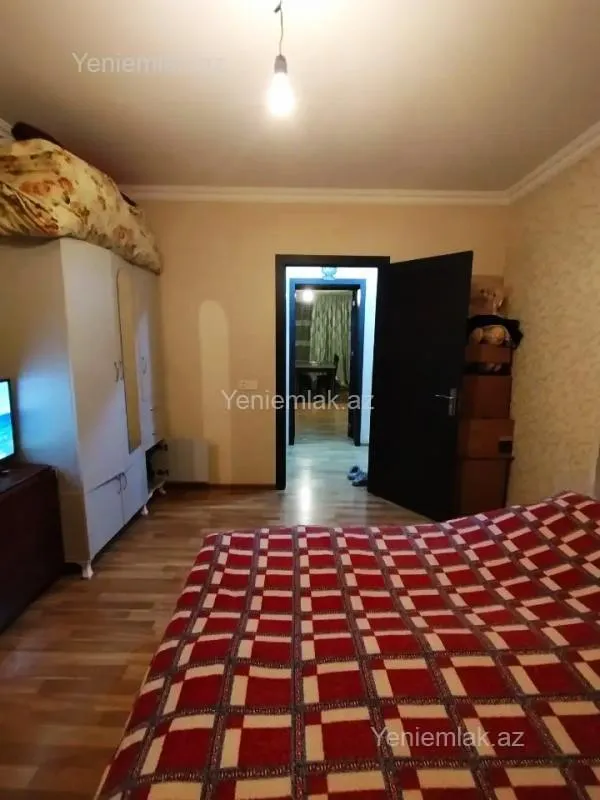Satılır 2 otaqlı köhnə tikili 55 m²