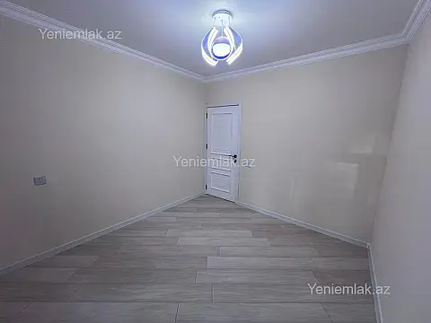 Satılır 4 otaqlı köhnə tikili 105 m²