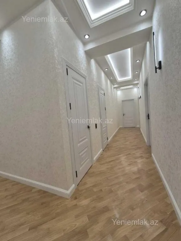 Satılır 3 otaqlı yeni tikili 102 m²