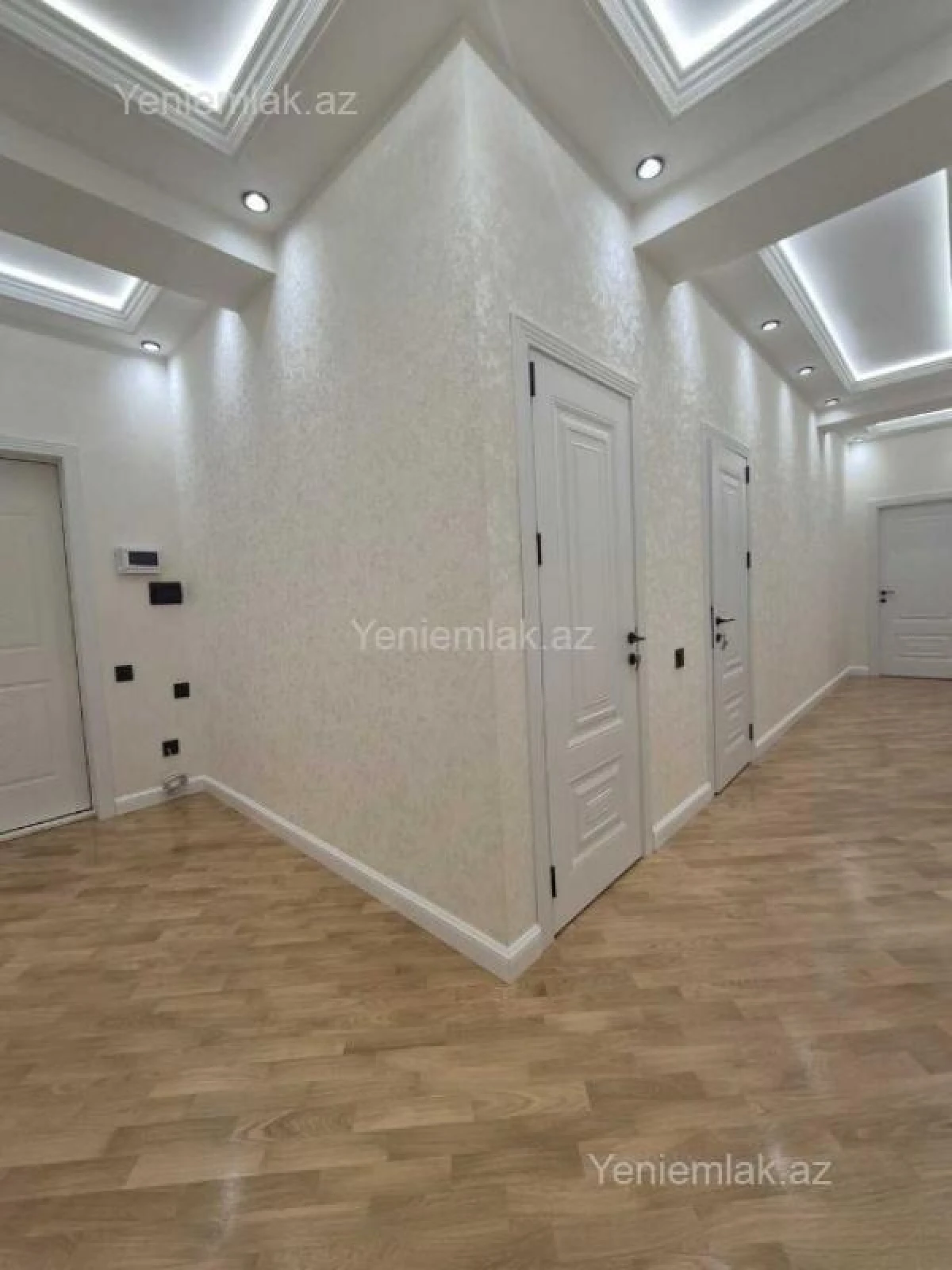 Satılır 3 otaqlı yeni tikili 102 m²