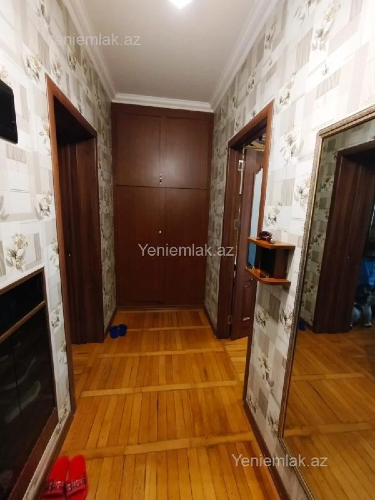 Satılır 2 otaqlı köhnə tikili 55 m²