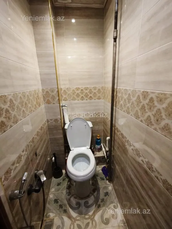 Satılır 2 otaqlı köhnə tikili 55 m²