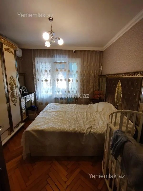 Satılır 2 otaqlı köhnə tikili 55 m²