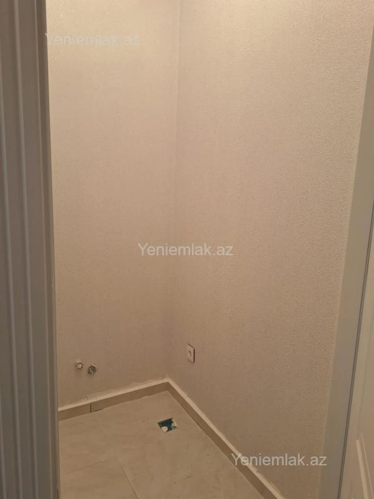 Satılır 2 otaqlı yeni tikili 95 m²