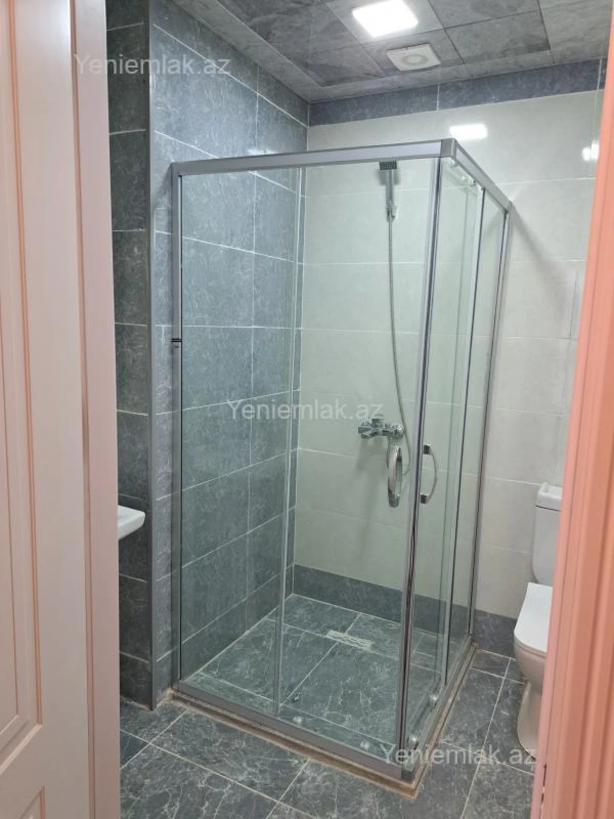 Satılır 2 otaqlı yeni tikili 95 m²