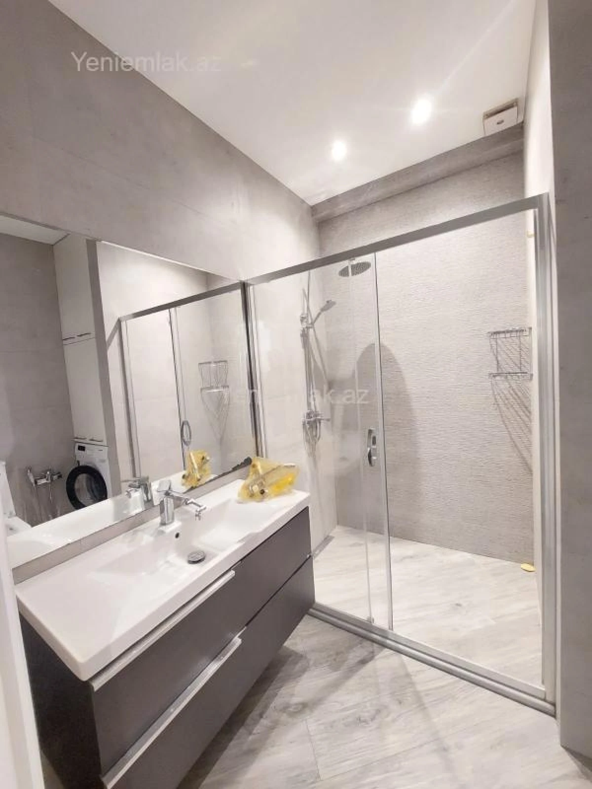 Satılır 3 otaqlı yeni tikili 100 m²