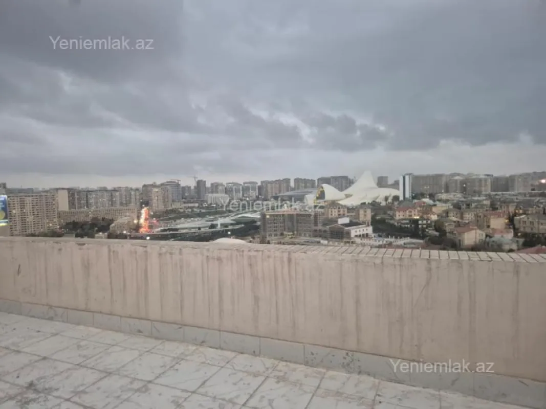 Satılır 3 otaqlı yeni tikili 100 m²