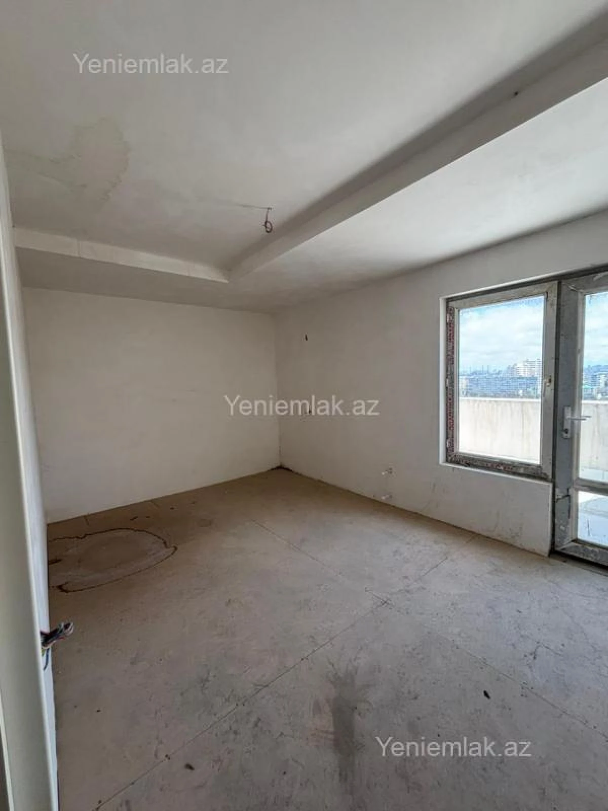 Satılır 3 otaqlı yeni tikili 100 m²