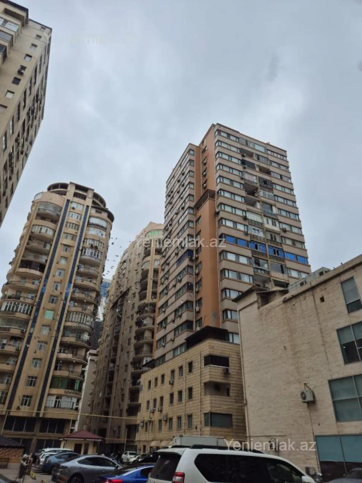 Satılır 3 otaqlı yeni tikili 100 m²