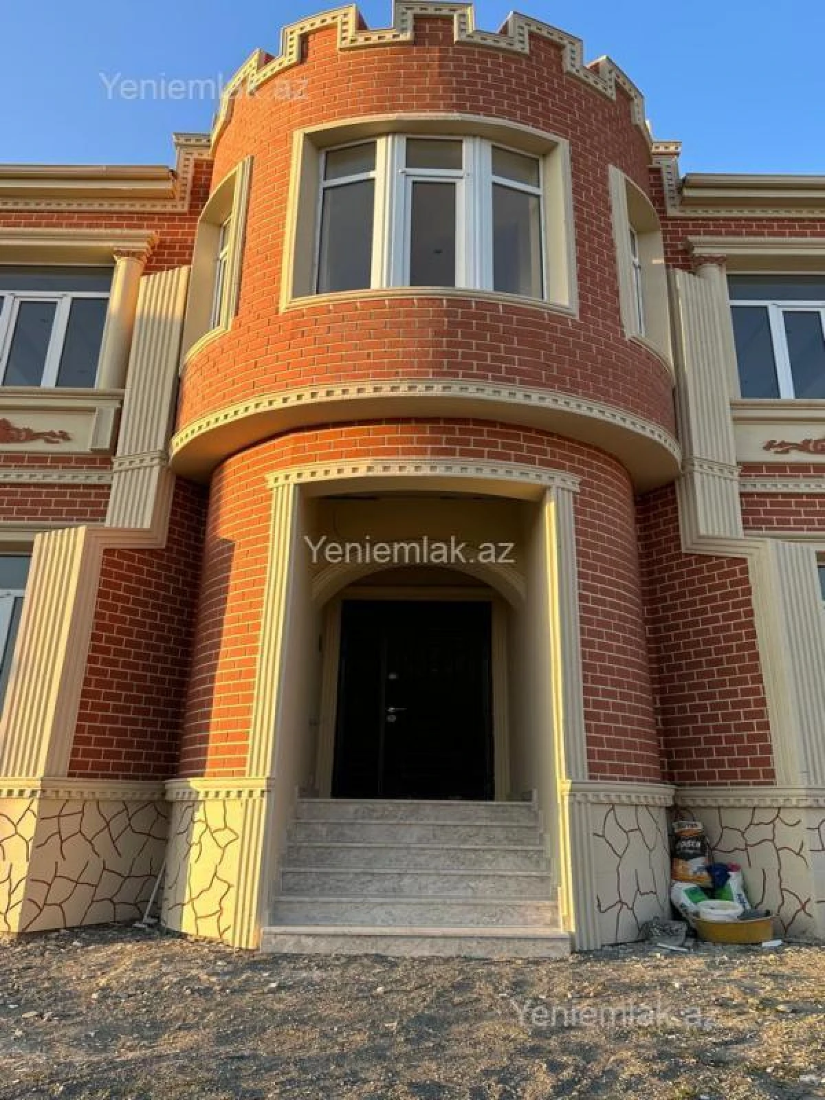 Satılır 7 otaqlı həyət evi 250 m²