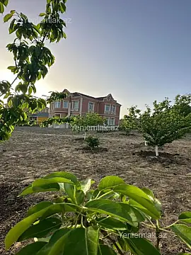Satılır 7 otaqlı həyət evi 250 m²
