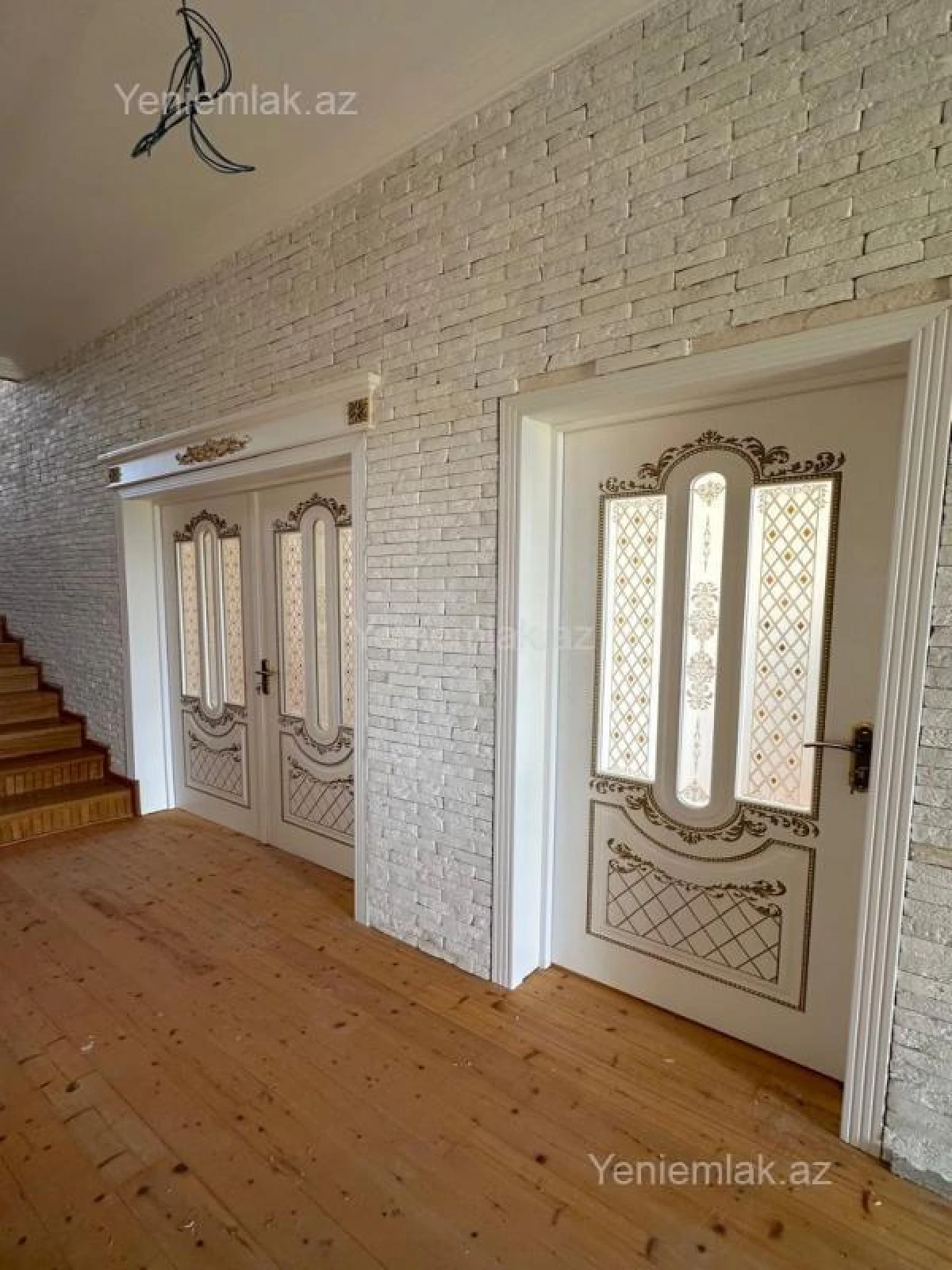 Satılır 7 otaqlı həyət evi 250 m²