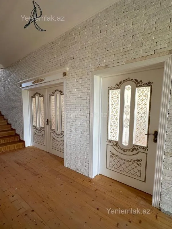 Satılır 7 otaqlı həyət evi 250 m²