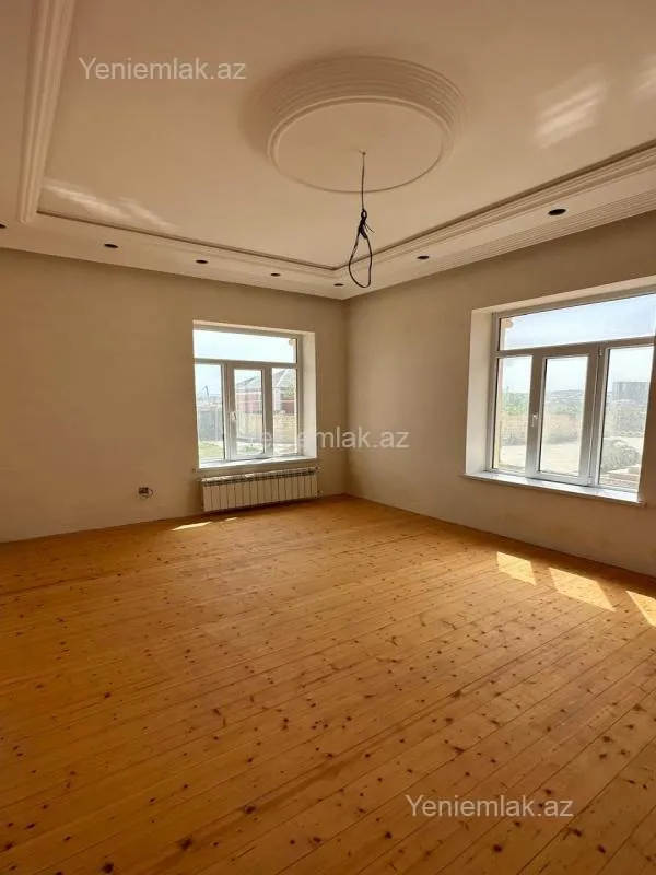 Satılır 7 otaqlı həyət evi 250 m²