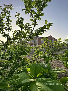 Satılır 7 otaqlı həyət evi 250 m²