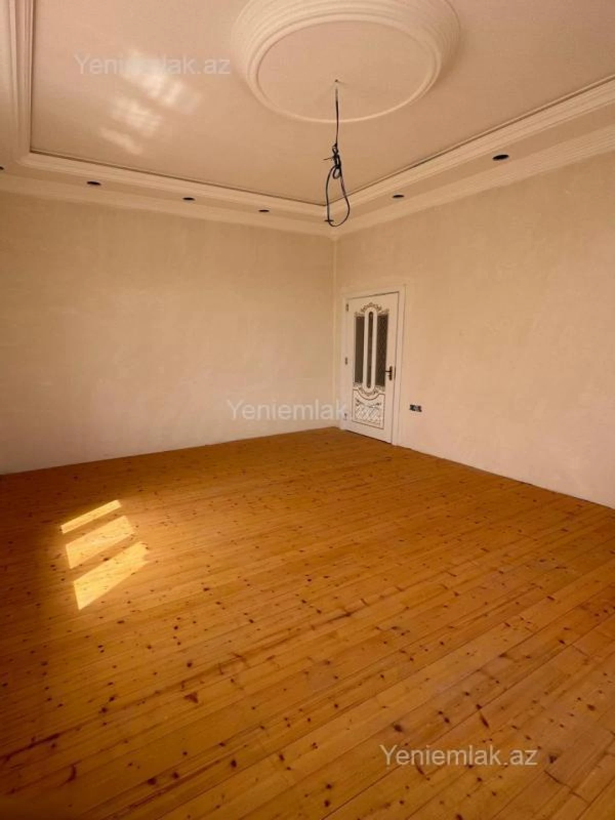 Satılır 7 otaqlı həyət evi 250 m²