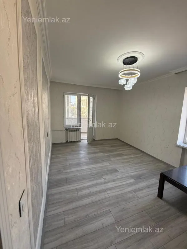 Satılır 2 otaqlı köhnə tikili 35 m²