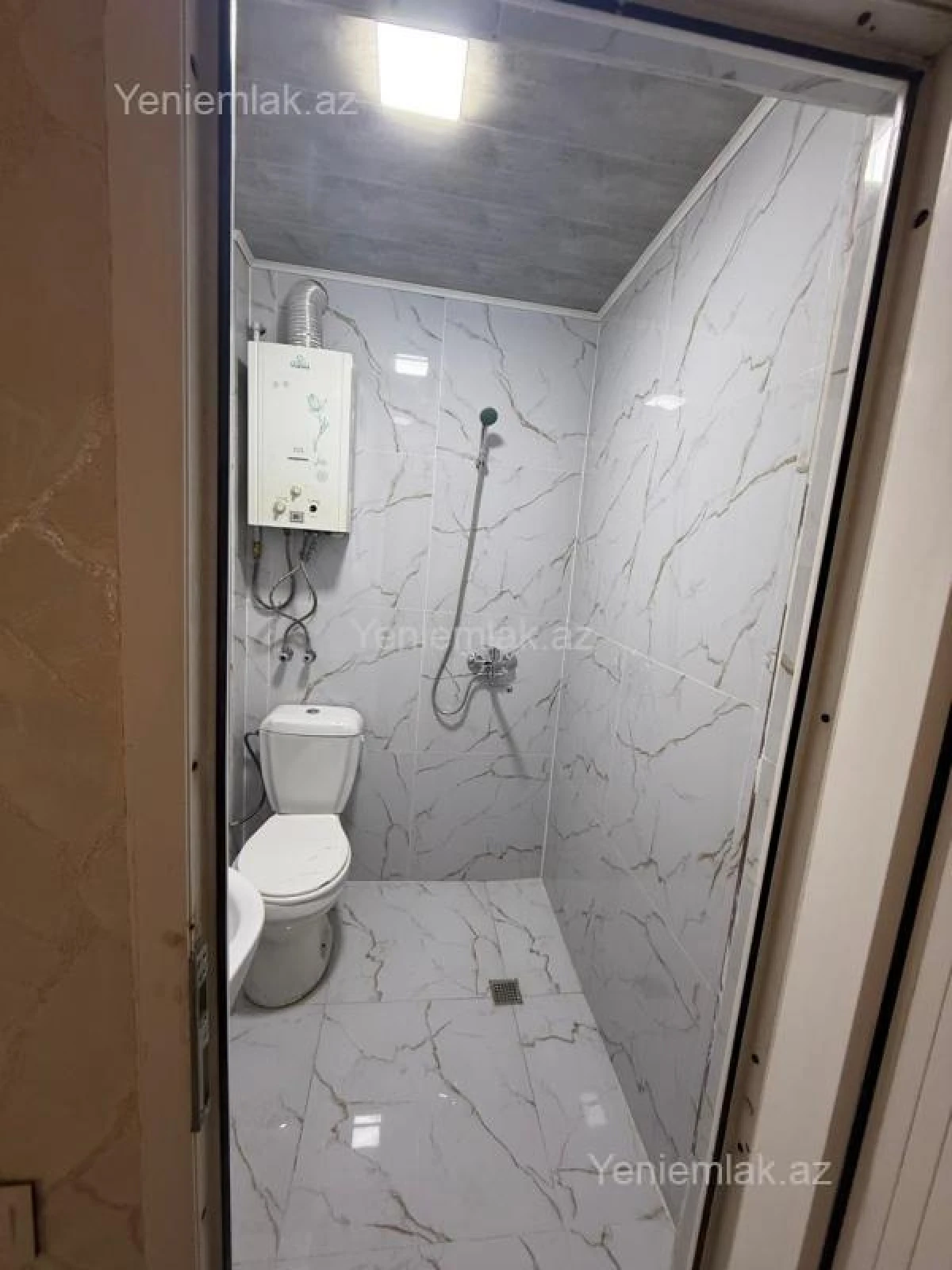 Satılır 2 otaqlı köhnə tikili 35 m²