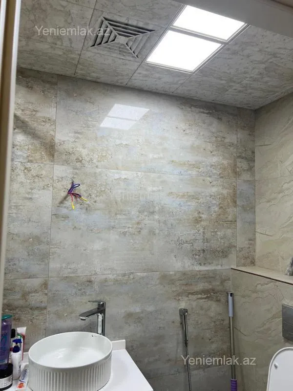 Satılır 3 otaqlı köhnə tikili 55 m²