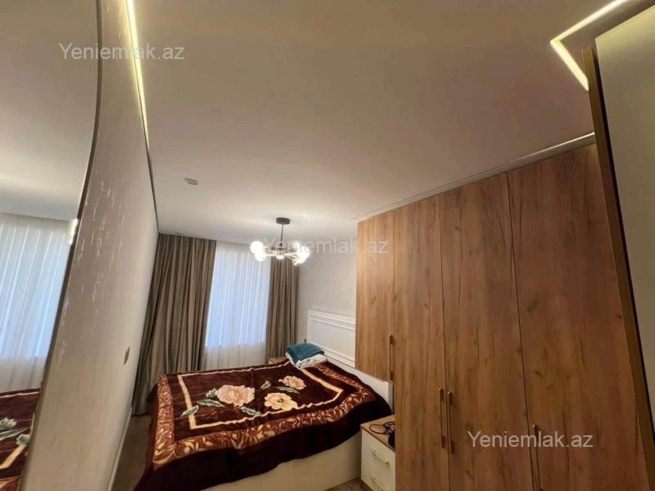 Satılır 3 otaqlı köhnə tikili 55 m²
